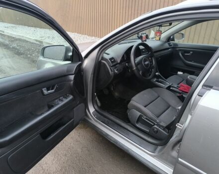 Серый Ауди А4, объемом двигателя 2 л и пробегом 400 тыс. км за 1900 $, фото 2 на Automoto.ua