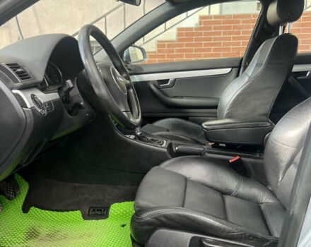 Сірий Ауді А4, об'ємом двигуна 1.8 л та пробігом 350 тис. км за 5000 $, фото 6 на Automoto.ua