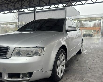 Серый Ауди А4, объемом двигателя 2 л и пробегом 290 тыс. км за 6000 $, фото 1 на Automoto.ua