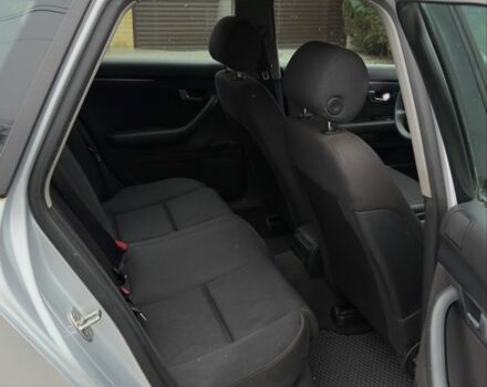 Серый Ауди А4, объемом двигателя 2 л и пробегом 300 тыс. км за 3990 $, фото 10 на Automoto.ua