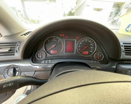 Ауди А4 2004 в Днепре (Днепропетровске) на Automoto.ua Серый Ауди А4, объемом двигателя 0 л и пробегом 318 тыс. км за 5000 $, фото 3 на Automoto.ua
