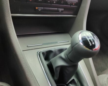 Сірий Ауді А4, об'ємом двигуна 1.8 л та пробігом 269 тис. км за 4499 $, фото 7 на Automoto.ua