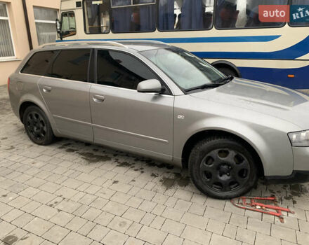Серый Ауди А4, объемом двигателя 2 л и пробегом 319 тыс. км за 5200 $, фото 2 на Automoto.ua