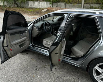 Ауди А4 2004 в Жашкове на Automoto.ua Серый Ауди А4, объемом двигателя 1.98 л и пробегом 215 тыс. км за 6200 $, фото 4 на Automoto.ua