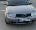 Серый Ауди А4, объемом двигателя 2 л и пробегом 290 тыс. км за 5400 $, фото 1 на Automoto.ua