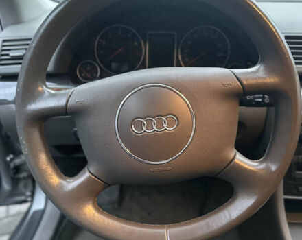 Сірий Ауді А4, об'ємом двигуна 2 л та пробігом 255 тис. км за 5900 $, фото 27 на Automoto.ua