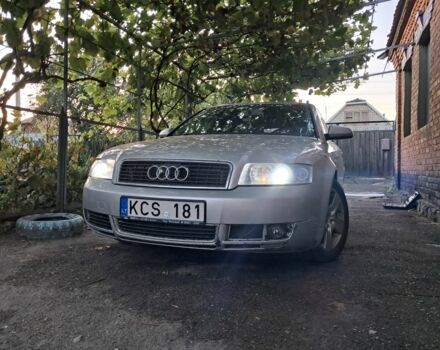 Серый Ауди А4, объемом двигателя 2 л и пробегом 280 тыс. км за 3300 $, фото 1 на Automoto.ua