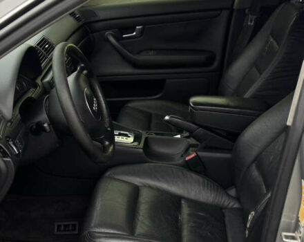 Серый Ауди А4, объемом двигателя 2.5 л и пробегом 240 тыс. км за 3799 $, фото 9 на Automoto.ua