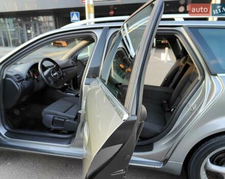 Серый Ауди А4, объемом двигателя 1.6 л и пробегом 256 тыс. км за 4990 $, фото 5 на Automoto.ua