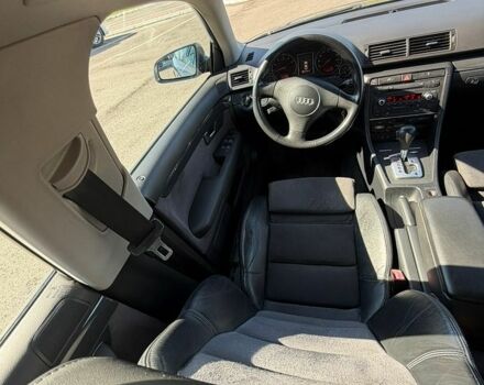 Сірий Ауді А4, об'ємом двигуна 1.78 л та пробігом 295 тис. км за 4800 $, фото 22 на Automoto.ua