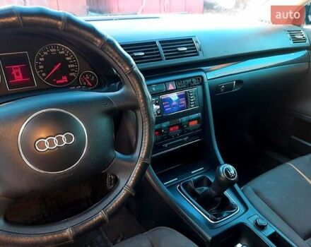 Сірий Ауді А4, об'ємом двигуна 1.6 л та пробігом 290 тис. км за 4500 $, фото 7 на Automoto.ua