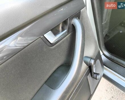 Серый Ауди А4, объемом двигателя 1.6 л и пробегом 256 тыс. км за 4990 $, фото 41 на Automoto.ua