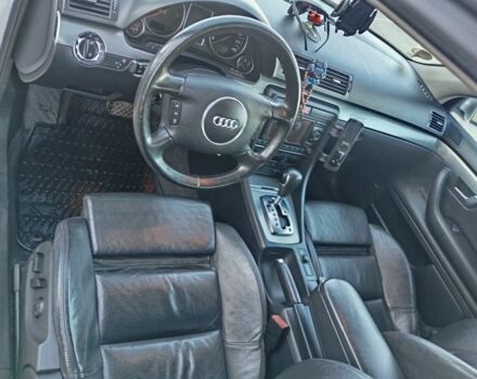 Сірий Ауді А4, об'ємом двигуна 2.5 л та пробігом 350 тис. км за 3500 $, фото 9 на Automoto.ua