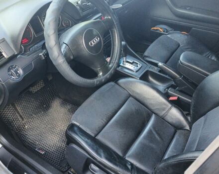 Серый Ауди А4, объемом двигателя 2 л и пробегом 47 тыс. км за 3800 $, фото 3 на Automoto.ua