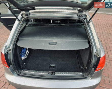 Серый Ауди А4, объемом двигателя 2.5 л и пробегом 400 тыс. км за 2999 $, фото 8 на Automoto.ua