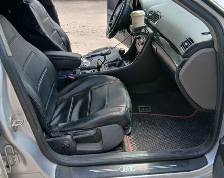Сірий Ауді А4, об'ємом двигуна 2.5 л та пробігом 477 тис. км за 2500 $, фото 5 на Automoto.ua