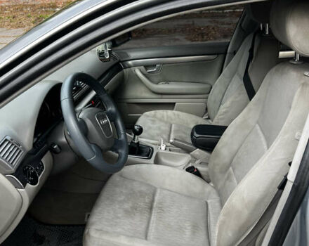 Ауди А4 2004 в Жашкове на Automoto.ua Серый Ауди А4, объемом двигателя 1.98 л и пробегом 215 тыс. км за 6200 $, фото 8 на Automoto.ua