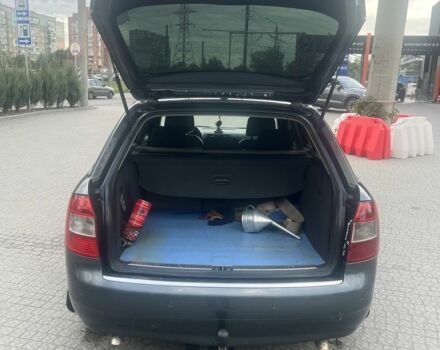 Серый Ауди А4, объемом двигателя 2.5 л и пробегом 300 тыс. км за 3000 $, фото 3 на Automoto.ua