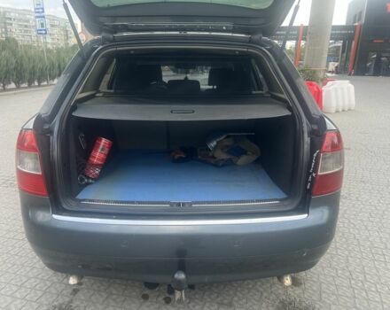 Серый Ауди А4, объемом двигателя 2.5 л и пробегом 300 тыс. км за 3000 $, фото 6 на Automoto.ua