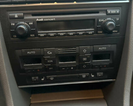 Сірий Ауді А4, об'ємом двигуна 2 л та пробігом 255 тис. км за 5900 $, фото 25 на Automoto.ua