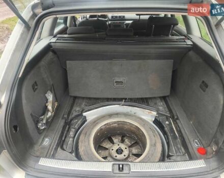 Серый Ауди А4, объемом двигателя 2 л и пробегом 400 тыс. км за 3200 $, фото 11 на Automoto.ua