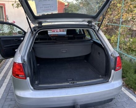 Серый Ауди А4, объемом двигателя 2 л и пробегом 350 тыс. км за 5500 $, фото 4 на Automoto.ua