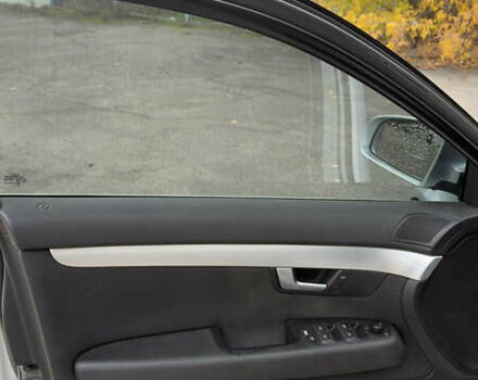 Ауди А4 2005 в Шаргороде на Automoto.ua Серый Ауди А4, объемом двигателя 1.97 л и пробегом 407 тыс. км за 6000 $, фото 7 на Automoto.ua