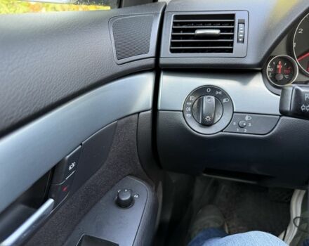 Серый Ауди А4, объемом двигателя 1.8 л и пробегом 229 тыс. км за 6800 $, фото 4 на Automoto.ua