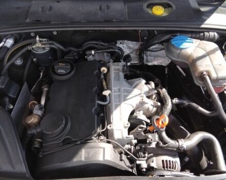 Ауди А4 2005 в Звенигородка на Automoto.ua Серый Ауди А4, объемом двигателя 2 л и пробегом 263 тыс. км за 6500 $, фото 13 на Automoto.ua