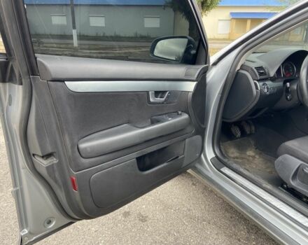 Серый Ауди А4, объемом двигателя 2 л и пробегом 296 тыс. км за 3700 $, фото 11 на Automoto.ua