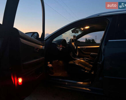 Серый Ауди А4, объемом двигателя 2.5 л и пробегом 285 тыс. км за 7500 $, фото 12 на Automoto.ua