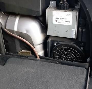 Сірий Ауді А4, об'ємом двигуна 1.8 л та пробігом 263 тис. км за 6500 $, фото 14 на Automoto.ua