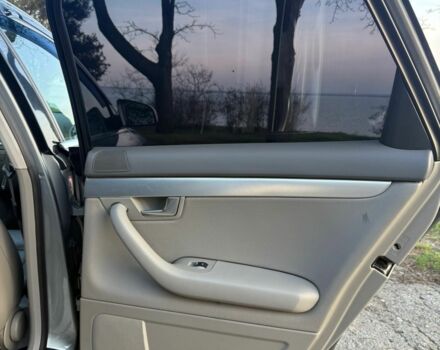 Серый Ауди А4, объемом двигателя 3 л и пробегом 383 тыс. км за 8000 $, фото 1 на Automoto.ua