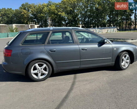Серый Ауди А4, объемом двигателя 2 л и пробегом 211 тыс. км за 7850 $, фото 2 на Automoto.ua