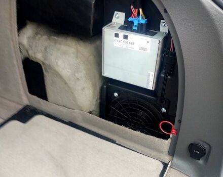 Сірий Ауді А4, об'ємом двигуна 2 л та пробігом 241 тис. км за 7000 $, фото 11 на Automoto.ua