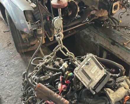 Серый Ауди А4, объемом двигателя 3 л и пробегом 290 тыс. км за 4900 $, фото 9 на Automoto.ua