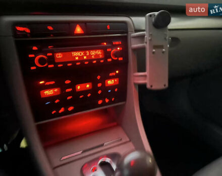 Ауди А4 2005 в Дунаевцах на Automoto.ua Серый Ауди А4, объемом двигателя 2 л и пробегом 230 тыс. км за 5999 $, фото 28 на Automoto.ua