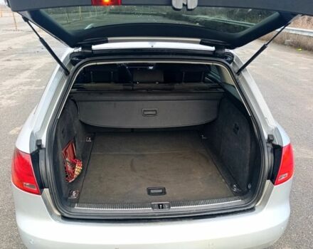 Серый Ауди А4, объемом двигателя 2 л и пробегом 300 тыс. км за 3011 $, фото 6 на Automoto.ua