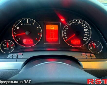 Ауди А4 2005 в Кропивницком (Кировограде) на Automoto.ua Серый Ауди А4, объемом двигателя 2 л и пробегом 287 тыс. км за 6900 $, фото 12 на Automoto.ua