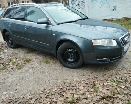 Серый Ауди А4, объемом двигателя 2 л и пробегом 330 тыс. км за 6450 $, фото 1 на Automoto.ua