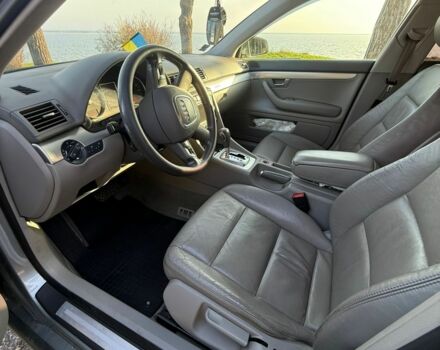 Серый Ауди А4, объемом двигателя 3 л и пробегом 383 тыс. км за 8000 $, фото 5 на Automoto.ua