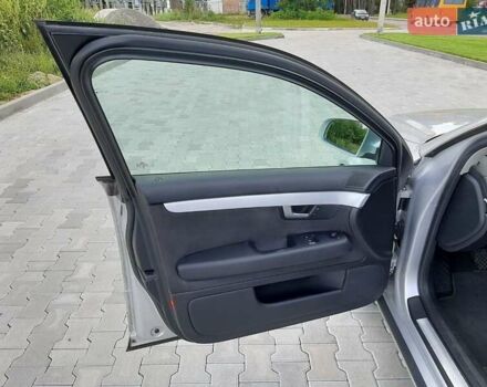 Сірий Ауді А4, об'ємом двигуна 2 л та пробігом 265 тис. км за 6400 $, фото 13 на Automoto.ua