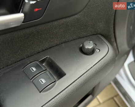 Серый Ауди А4, объемом двигателя 2 л и пробегом 221 тыс. км за 6200 $, фото 16 на Automoto.ua