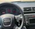 Сірий Ауді А4, об'ємом двигуна 2 л та пробігом 300 тис. км за 4412 $, фото 4 на Automoto.ua