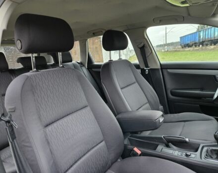 Серый Ауди А4, объемом двигателя 2 л и пробегом 400 тыс. км за 3200 $, фото 11 на Automoto.ua