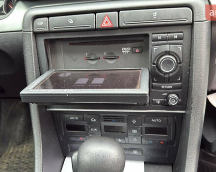 Серый Ауди А4, объемом двигателя 1.8 л и пробегом 229 тыс. км за 7300 $, фото 4 на Automoto.ua