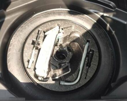 Сірий Ауді А4, об'ємом двигуна 1.98 л та пробігом 250 тис. км за 7500 $, фото 23 на Automoto.ua