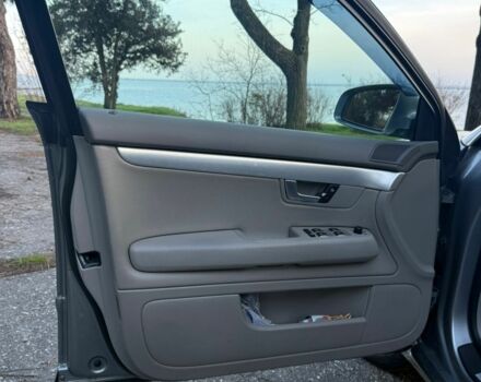 Серый Ауди А4, объемом двигателя 3 л и пробегом 383 тыс. км за 8000 $, фото 3 на Automoto.ua