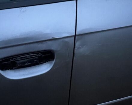 Серый Ауди А4, объемом двигателя 2 л и пробегом 330 тыс. км за 5500 $, фото 7 на Automoto.ua