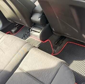 Серый Ауди А4, объемом двигателя 1.6 л и пробегом 320 тыс. км за 5300 $, фото 8 на Automoto.ua